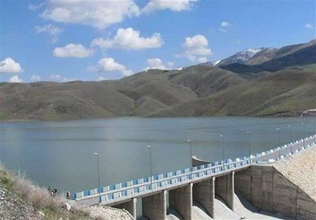 ۴۲ درصد از حجم مخازن سدهای استان پر است