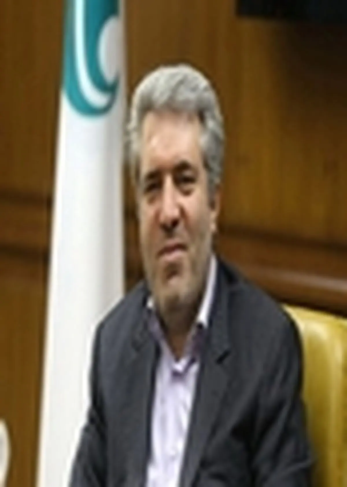 مدیر عامل سازمان منطقه آزاد کیش نسبت فامیلی خود با رییس جمهور را رد کرد