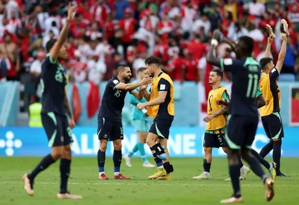 ویدیو: خوشحالی هواداران استرالیا پس از پیروزی تاریخی در جام جهانی
