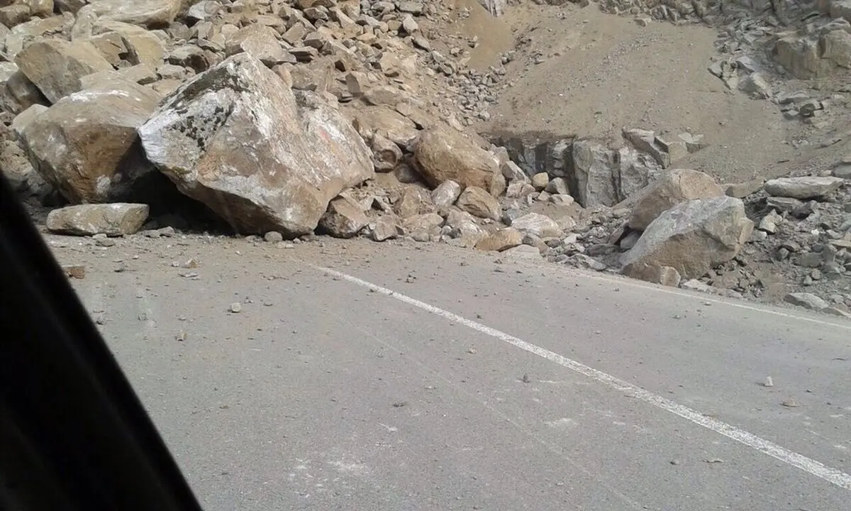 جاده هراز تا چهار روز آینده مسدود است