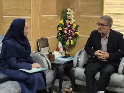 مستندنگاری تاریخ معاصر باید با دقت و استفاده از اسناد معتبر انجام شود