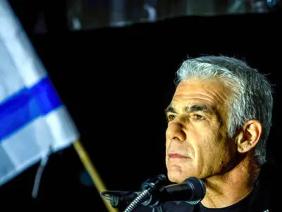 لاپید طرح «اعلام قطر به‌عنوان دولت دشمن» را به کنست ارائه می‌کند