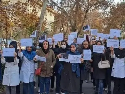 تجمع پرستاران بیمارستان مهدیه تهران/ پرداخت‌ها ناکافی‌ست