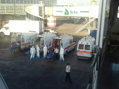 استقرار ۲۰ آمبولانس در فرودگاه امام و مهرآباد /۱۰ مصدوم حادثه منا به بیمارستان‌های تهران منتقل شدند