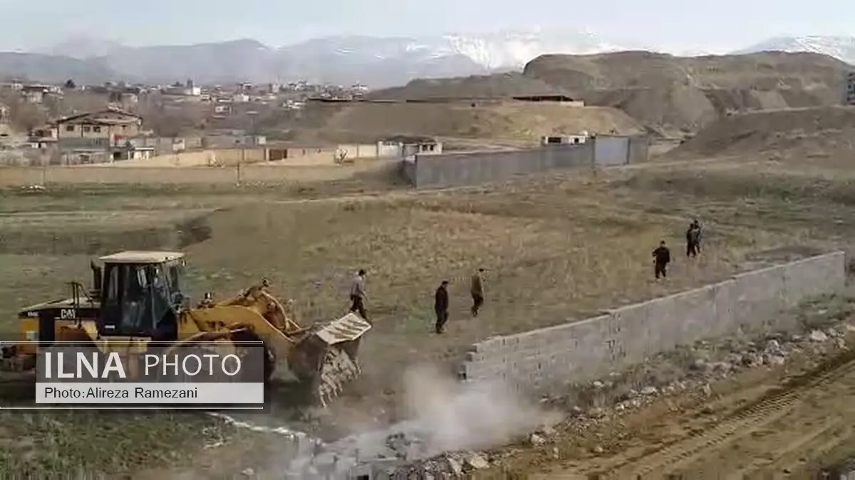  بیش از ۲۰ هکتار از اراضی ملی در کرج رفع تصرف شد