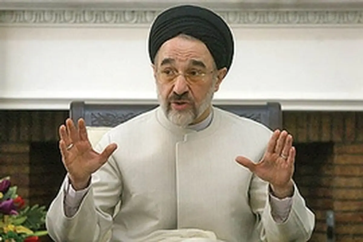 آرزوی خاتمی برای سلامتی آیت‌الله مهدوی کنی