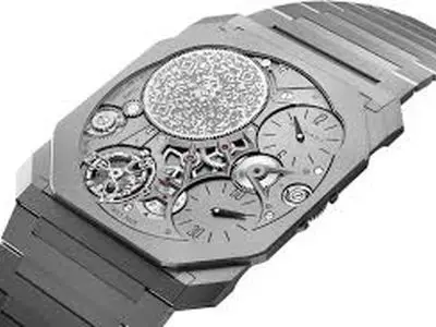 نازکترین ساعت دنیا قیمتی بالاتر از فراری دارد + فیلم