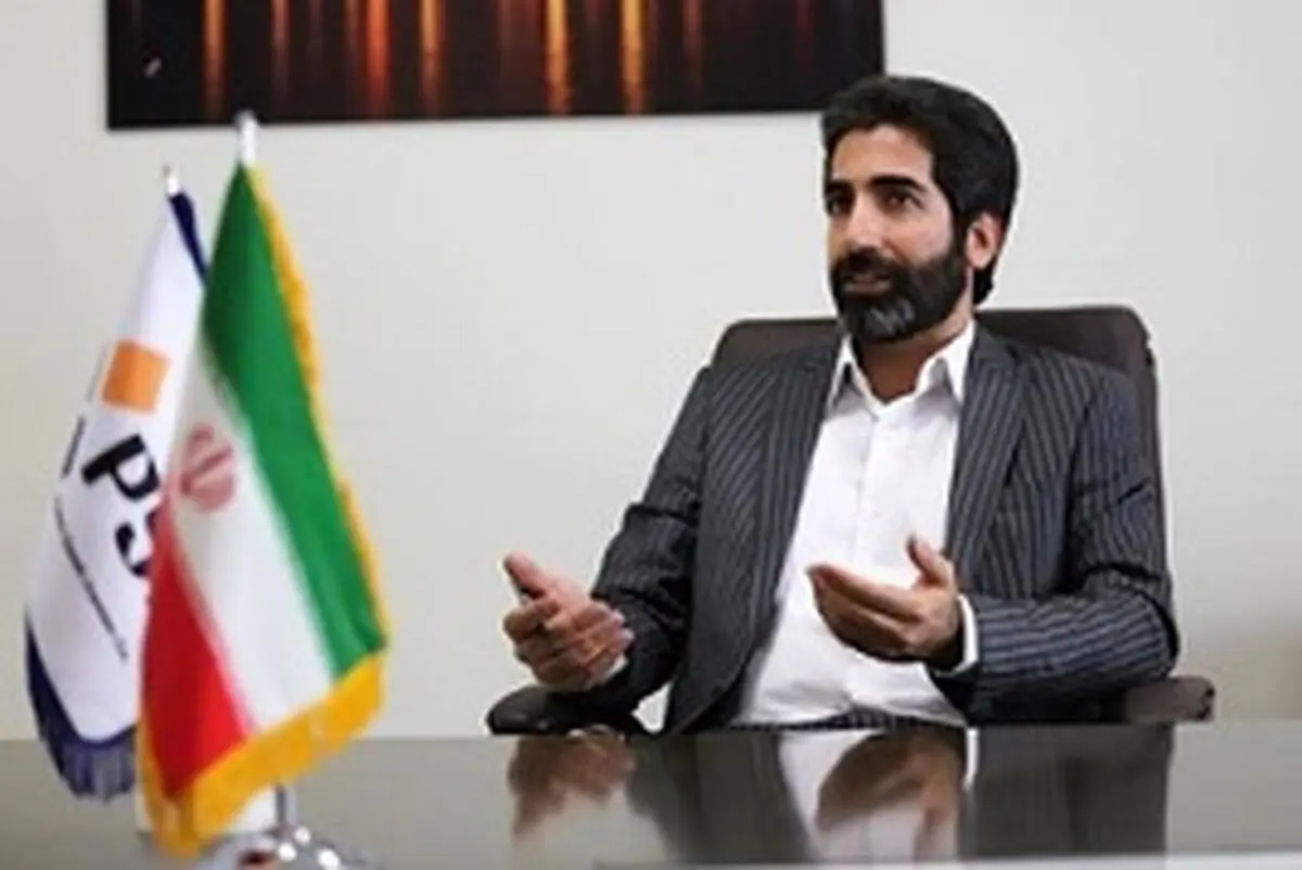 مردم و فعالان اقتصادی مایل به بازگشت تحریم‌ها نیستند/ آمارهای قالیباف در خصوص نفت و اشتغال نادرست است