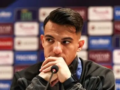 مهاجم سرخ‌پوشان بهترین بازیکن زمین شد