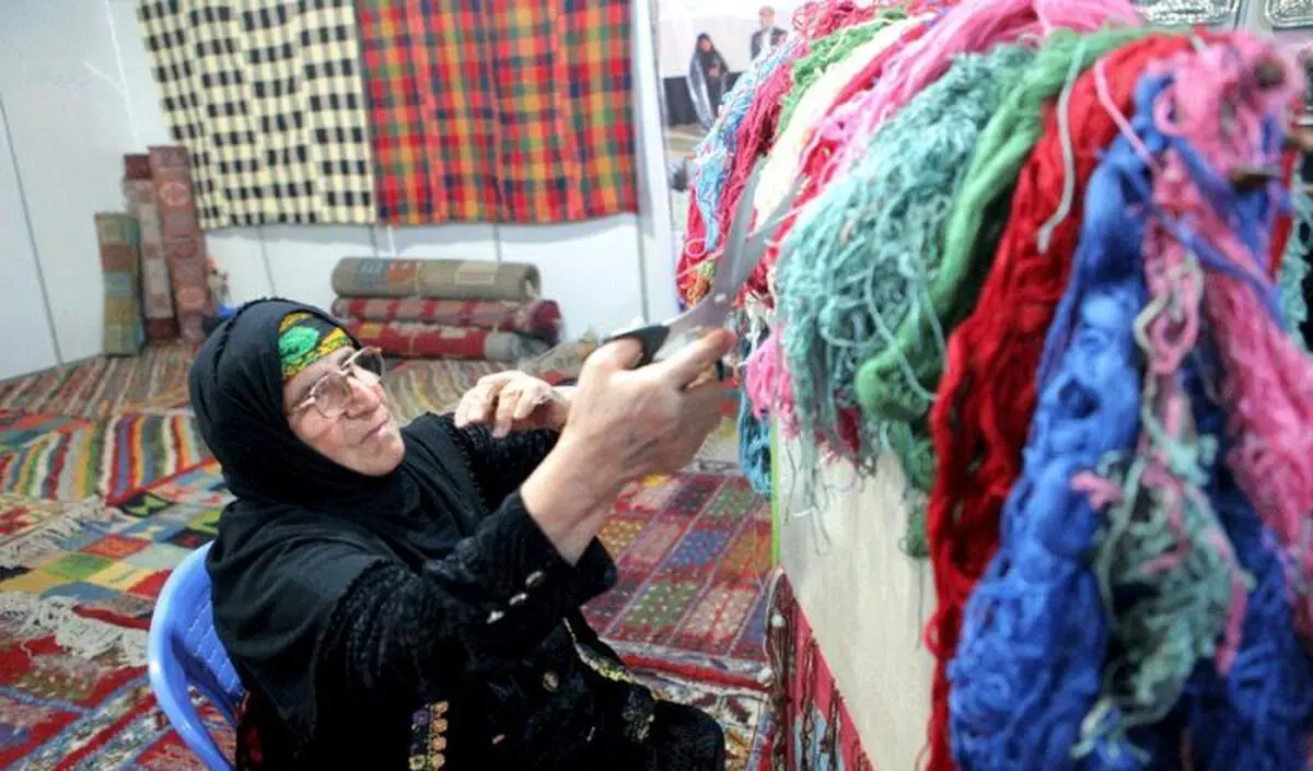 برپایی نمایشگاه صنایع دستی دراهواز/ اهواز در سایه هنر صنایع دستی خود را نمایش می‎دهد