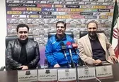 مهاجری: امیدوارم مشکلات حل شود و بازیکنان بمانند / چاره‌ای جز شکست گل گهر نداریم