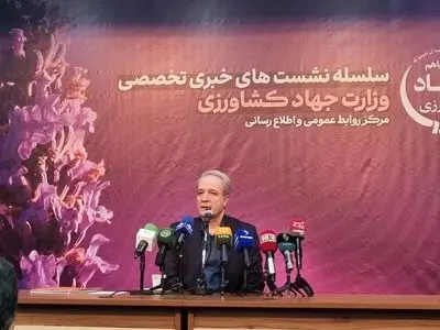 تولیدکنندگان برای خرید نهاده‌های دامی اعتبار خرید می‌گیرند/ قیمت مرغ متعادل می‌شود