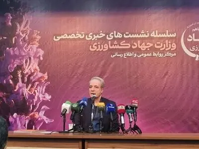 تولیدکنندگان برای خرید نهاده‌های دامی اعتبار خرید می‌گیرند/ قیمت مرغ متعادل می‌شود