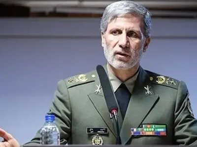 وزیر الدفاع: لن نستأذن احدا لتطویر قدراتنا الدفاعیة