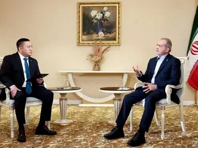 بزشکیان: تعزيز العلاقات بين إيران وكازاخستان يصب في مصلحة البلدين والمنطقة
