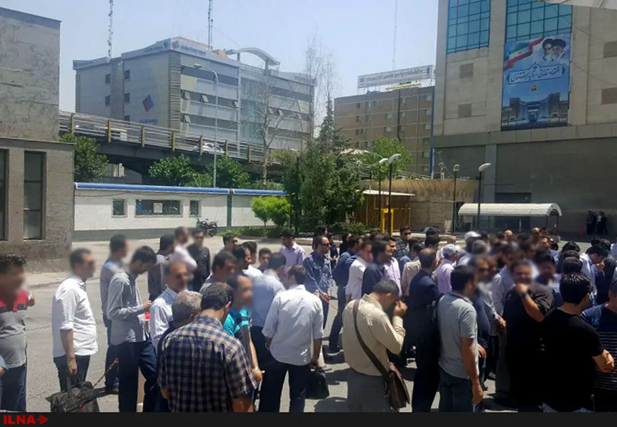تجمع کارکنان مترو تهران با وعده‌ کارفرما خاتمه یافت