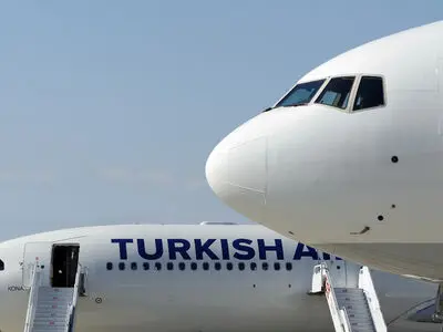 تخلیه مسافران هواپیمای «ترکیش ایرلاین» در فرودگاه کُلن