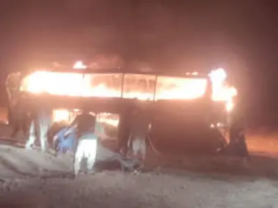 ۷۱ کشته در  حادثه تصادف اتوبوس در افغانستان