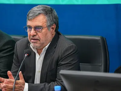 ضرورت جلوگیری از خام فروشی نفت و تقویت پالایشگاه‌ها