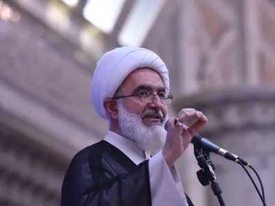 باید نسبت به تهاجم فرهنگی و تلاش برای تضعیف بنیان خانواده هوشیار بود