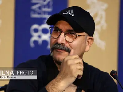 روایتی از قهرمانی «رادیو» در روزهای آغازین جنگ/ «آبادان یازده۶۰» در اکران ضرر نکرد/ انحصار VODها ظرفیت اکران آنلاین را به خطر می‌اندازد