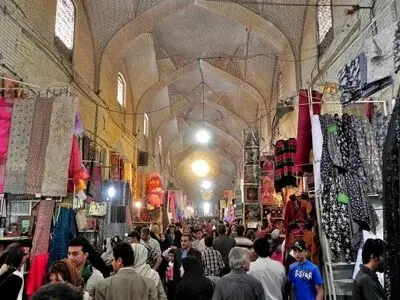 تلاش های فشرده برای سازماندهی و بهسازی وضعیت بازار وکیل شیراز