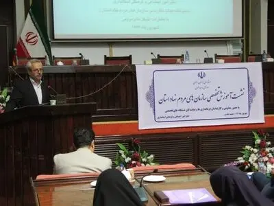 تشکل‌ها می‌توانند پیگیر مطالبات واقعی مردم باشند