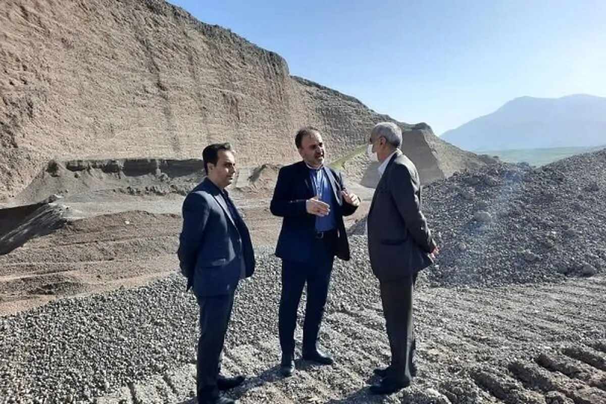 بهره برداری از معادن باید در چارچوب قانون باشد