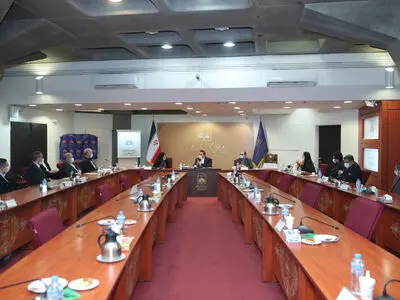 اسناد جنگ اقتصادی آمریکا علیه ملت ایران باید برای آیندگان گردآوری شود