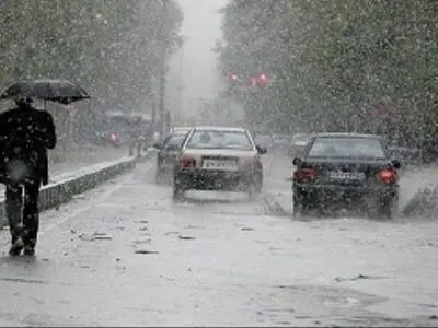  پیش‌بینی بارش تگرگ در برخی استان‌ها/خودرو‌ها در فضای باز پارک نشود