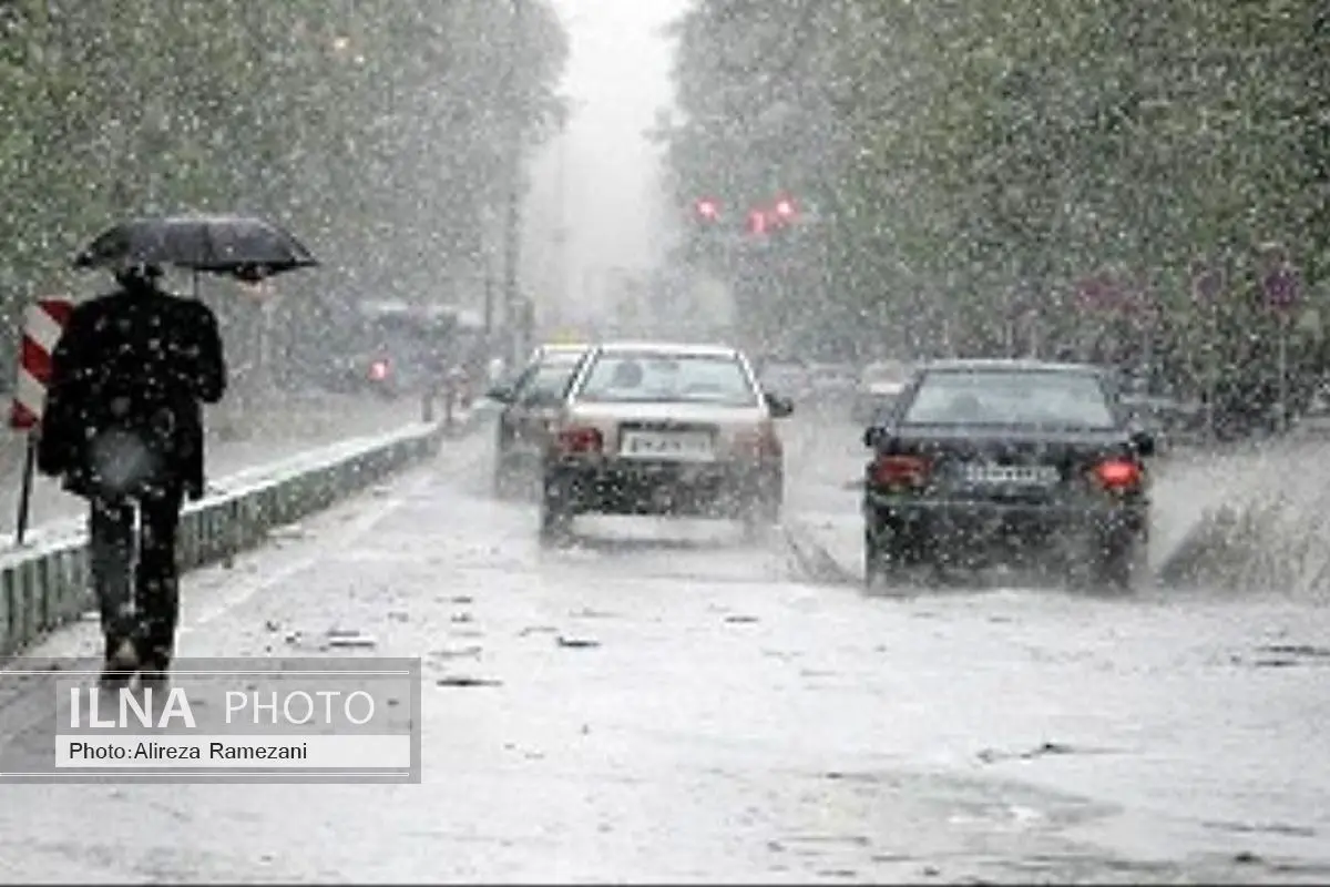  پیش‌بینی بارش تگرگ در برخی استان‌ها/خودرو‌ها در فضای باز پارک نشود