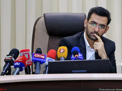 وام ۵ میلیارد تومانی به پیام رسان‌های داخلی وعده نیست، تکلیف است/ پست بانک برای پرداخت مبالغ وام آمادگی دارد