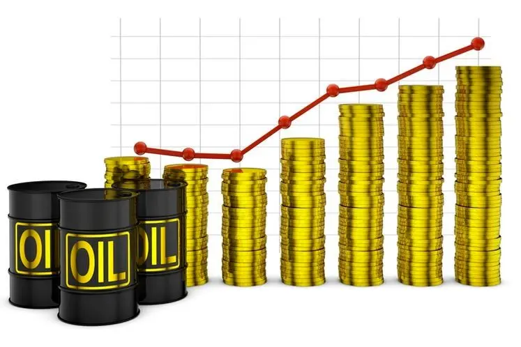 سردرگمی بازار نفت بین فشارهای عرضه و چشم‌انداز ضعیف اقتصادی
