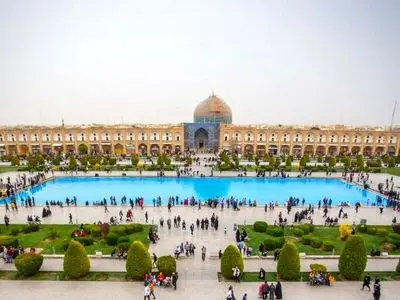 تکذیب شایعه اسکان آسیب‌دیدگان جنگ در چادرهای کمپینگ باغ فدک اصفهان