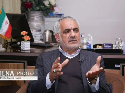 کاهش دستمزد کارگران با نادیده گرفتن تورم ۱۴۰۰/ رسانه ملی در موضوع مزد سکوت کرده/ برنامه‌های حمایتی کارگری رضایت‌بخش نبوده است