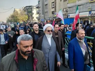  مردم اجازه ندادند کشور به دست نااهلان و نامحرمان بیفتد