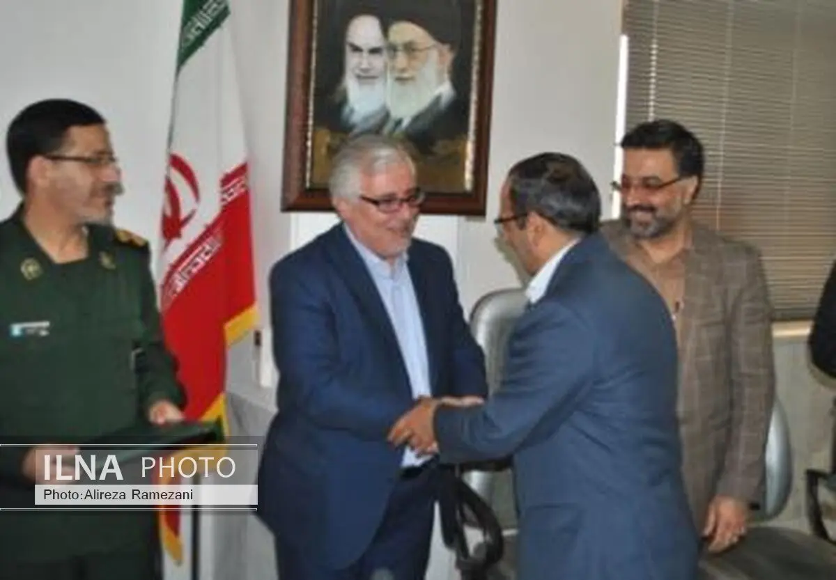 جلسه تکریم و معارفه فرمانده پایگاه امام حسن عسکری(ع) فرمانداری کاشان برگزار شد