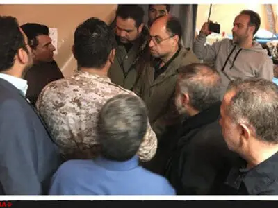 بازدید نماینده رهبر انقلاب از بیمارستان صحرایی مناطق زلزله‌زده + عکس