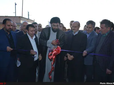 روبان واحد ماشین‌آلات رول‌فرمینگ و خم و برش آهن‌آلات در آبیک قیچی خورد