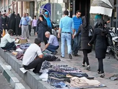دستفروشان محور تجریش ساماندهی می‌شوند نه جمع آوری