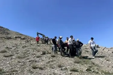 سقوط ناگهانی کارگر معدن شن و ماسه در چاه ۴ متری