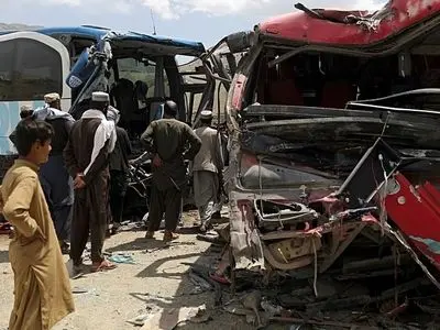 واژگونی کامیون حامل پناهجویان در افغانستان ۱۸ کشته بر جای گذاشت