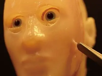 پوست انسانی بر بدن ربات‌ها؛ دنیا جای ترسناکی می‌شود
