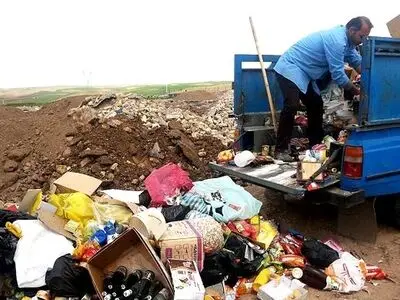 1600 کیلوگرم انواع مواد غذایی فاسد و غیرمجاز در نقده امحاء شد