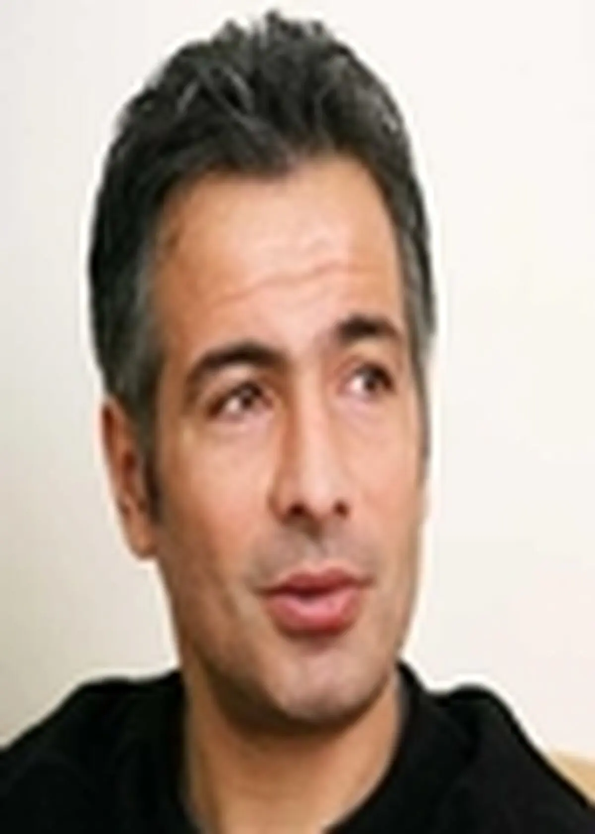 استقلال با هوادارانش ملوان می‌برد