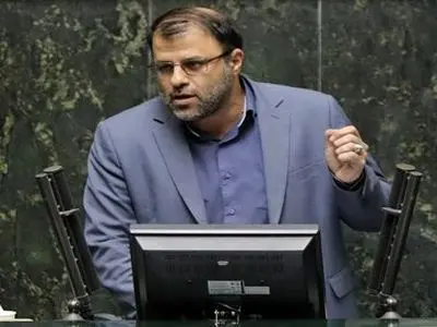 پرداخت دلاری حق ماموریت خارجی کارکنان دولت اثر درون‌زای سیاسی و اجتماعی دارد