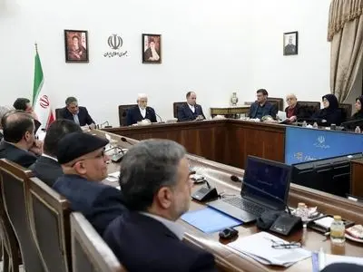  دولت در برابر مدیری که تولید خودروسازی را متوقف کند از اقتدار خود استفاده خواهد کرد