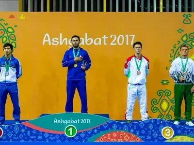 پورفرج: ملی پوش که نباید برای اعزام دنبال اسپانسر باشد!/ فدراسیون انجمن‌های ورزشی کارشکنی می‌کند