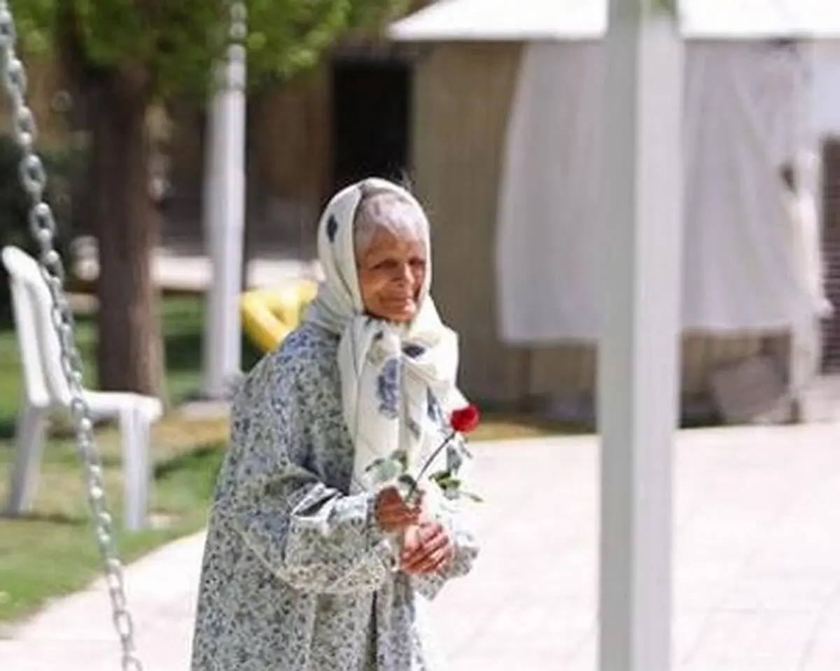روایتی از مادران فراموش شده سرزمینم/ اینجا دلتنگی و چشم انتظاری فریاد می‌زند