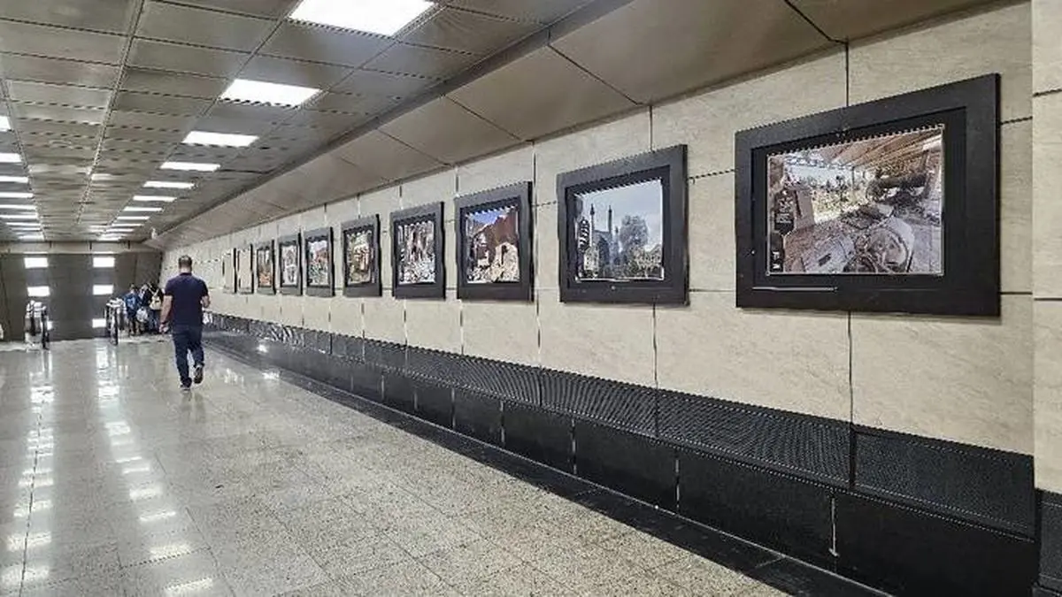 «ایستاده در غبار» به ایستگاه مترو تئاتر شهر رسید/ روایت تصویری جنایات جنگی علیه میراث تاریخی ایران در قلب پایتخت